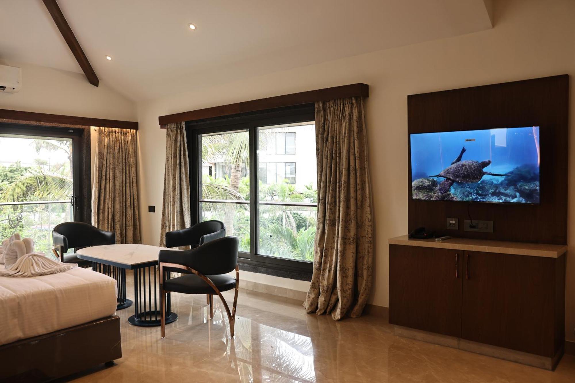 Mstays Ecr By Mirabilis Hotel Chennai Exteriör bild
